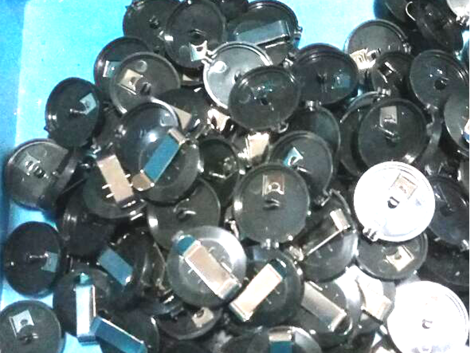 案例7胸牌易拉扣